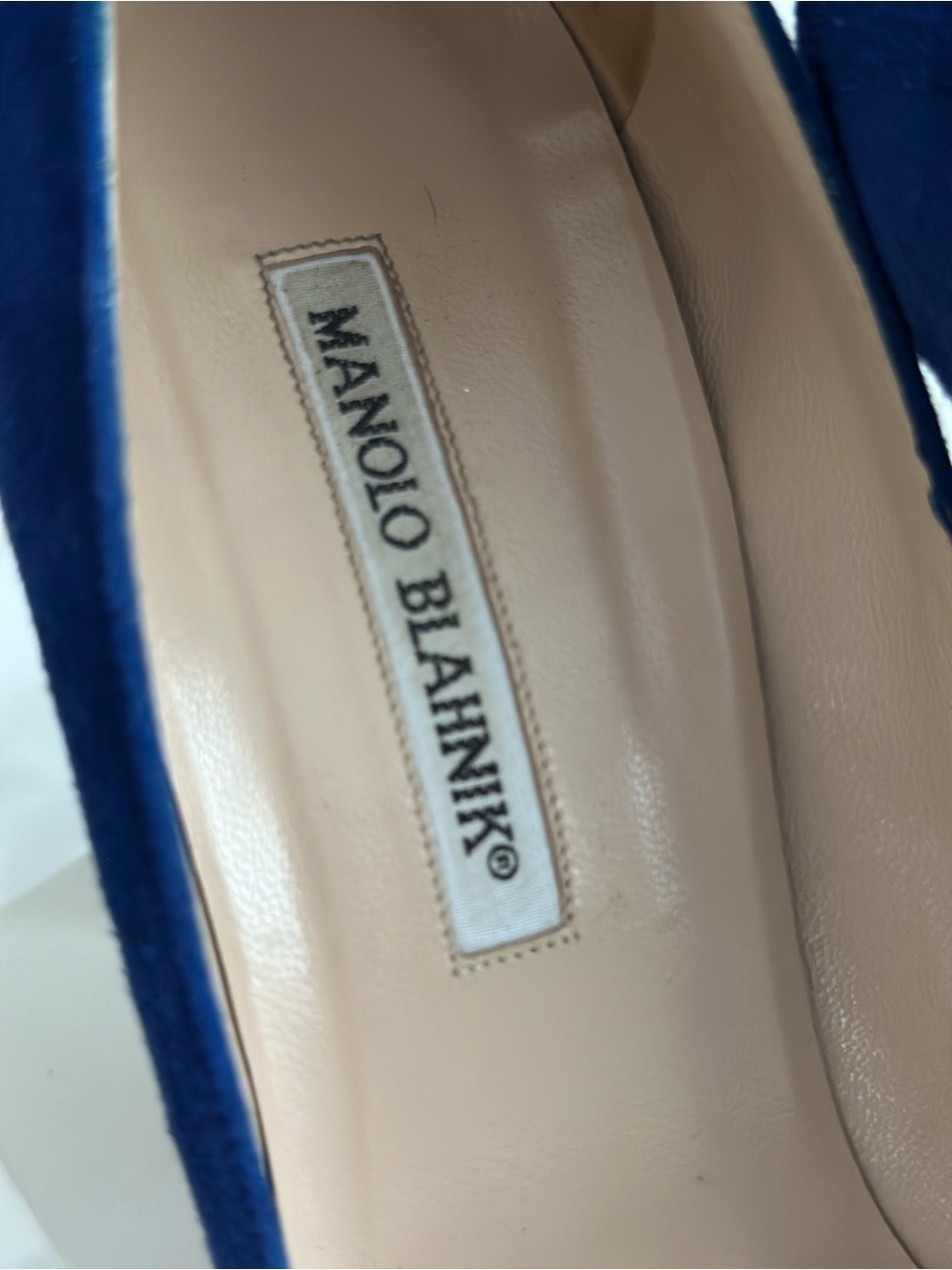 Manolo Blahnik Indigo Blue Suede Pointed Toe Pumps Size 41 - Picture 4 of 7